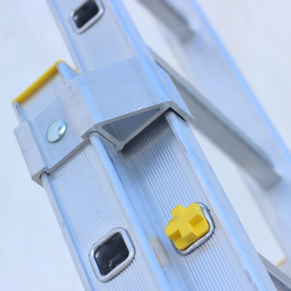 Escalera transformable de 3 tramos