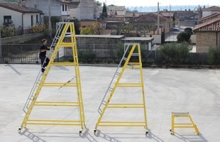 Partes de una escalera industrial