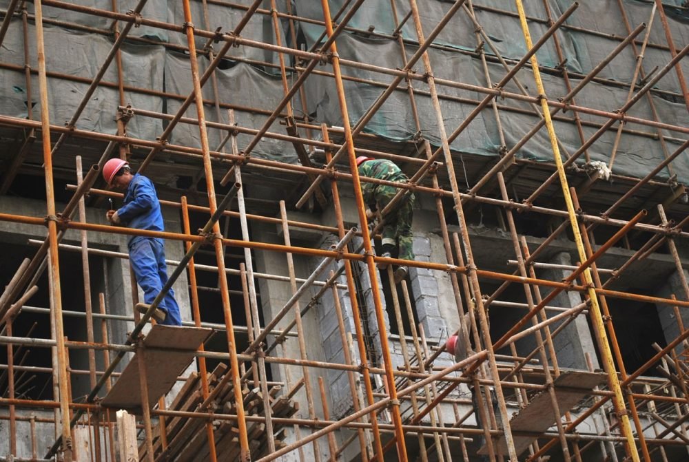 Andamios tubulares, ligeros y fáciles de instalar