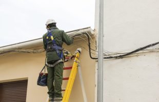 Empresas de electricidad, ¡necesitáis tener esta escalera!