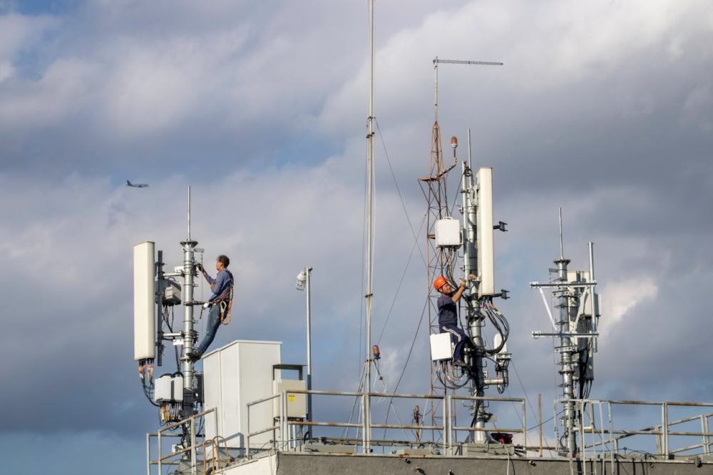 Escaleras para electricistas: ¿qué necesitas saber para trabajar con seguridad?